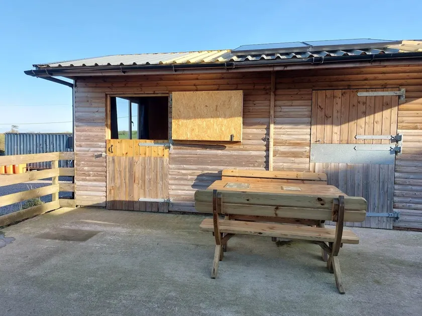 Sunset Stable Whitby - Image 1