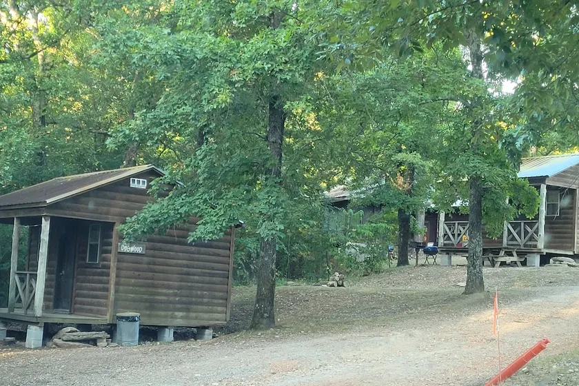 3 cabins at Buffalo River, sleeps 10 - Image 1