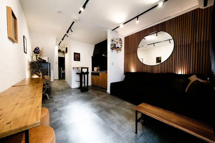 1-minute walk to Toto House! Direct access to Shinjuku in 15 minutes! Artistic and stylish two-story house/Maximum 6 people - Image 1