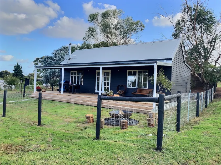 Willow Gum Cottage - Image 1