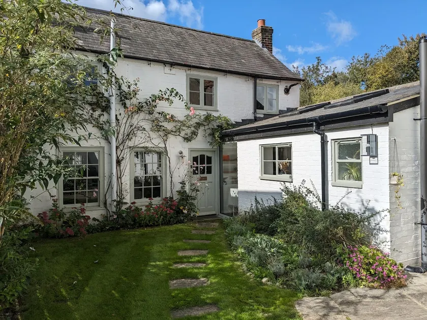 Charming Downland Cottage - Pass the Keys - Image 1