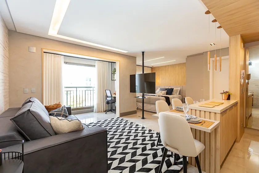 Luxurious Batel Apt Near Batel Courtyard with Garage - Image 1