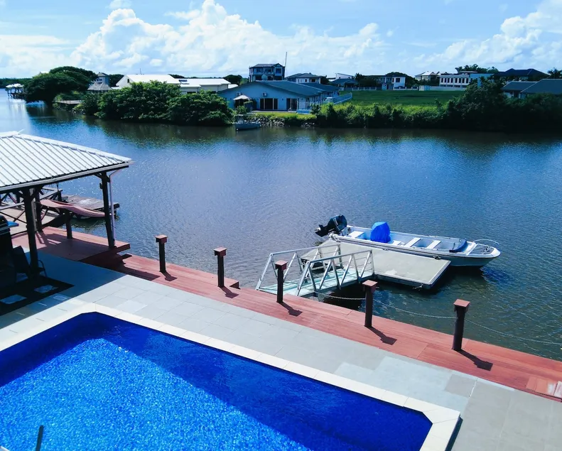 Waterfront Sunset Apt 5 Fantasy Nadi-Garden/Upstair - Image 1