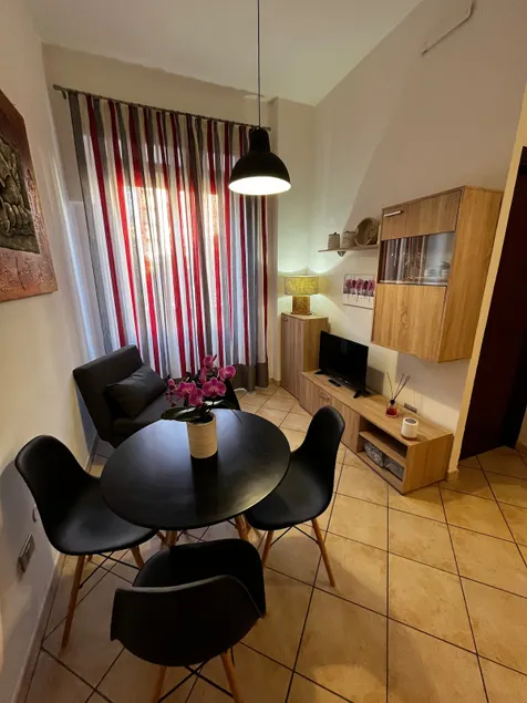 Two-room apartment for lovers - Image 1