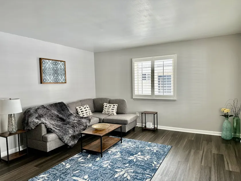 Beautiful home in metro Detroit area/Gameroom 4BD - Image 1