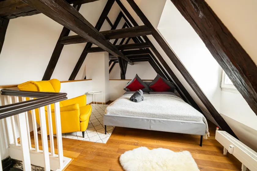 FullHouse - Halle - R17 - 111sqm Loft - 8 Beds for 10 guests - Image 1