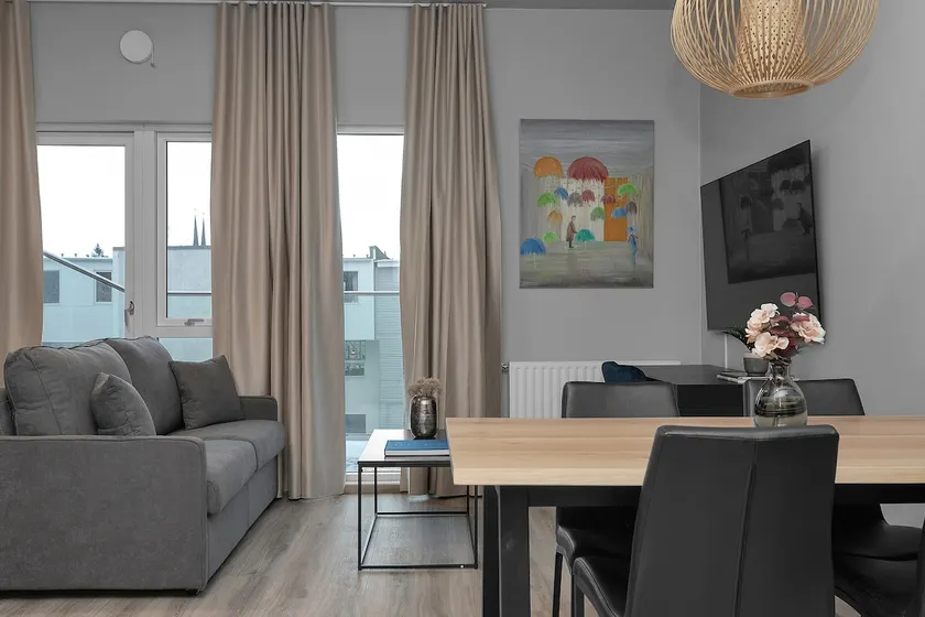 B20 Apartments - Eldlilja - Image 1