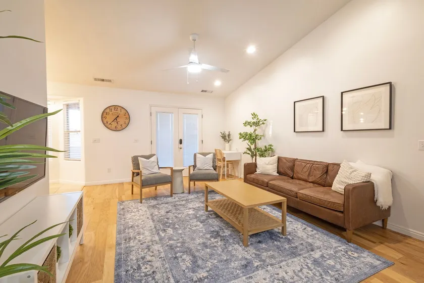 Desert Views! Modern Sanctuary. - Image 1