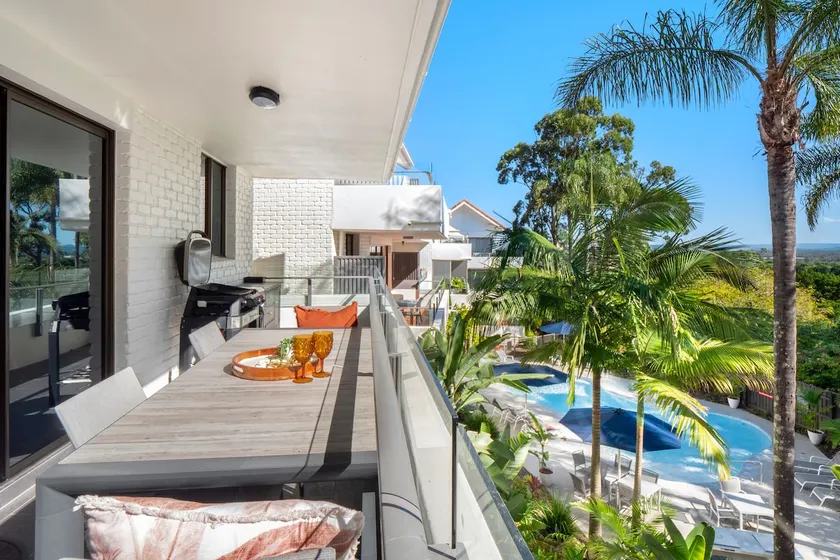 Resort Unit, Heated Pool, AC, Walk to Main Beach - Image 1