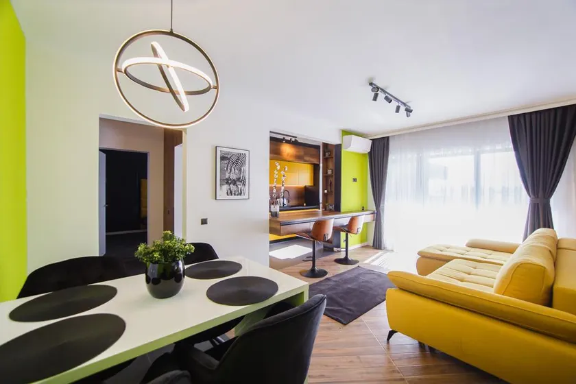 Milano 5 Apartment - Image 1