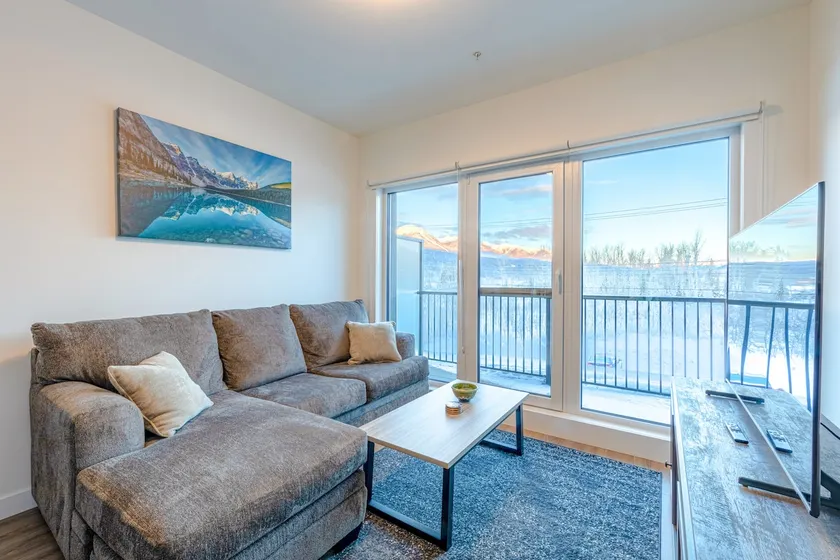 Modern 2BR in Golden w/ Stunning MTN Views! - Image 1