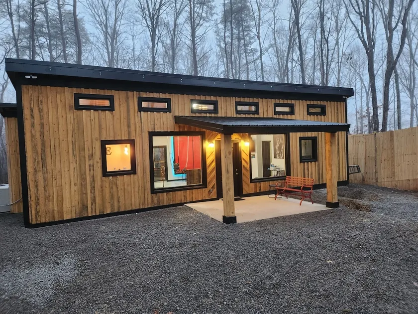 The Fortress-Cabin-Romantic-Own Bathroom-Ve - Image 1