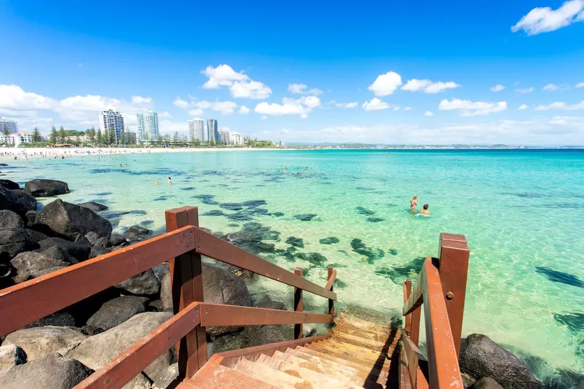 Surf Shack in Iconic Rainbow Bay - Coolangatta QLD (pet friendly) - Image 1