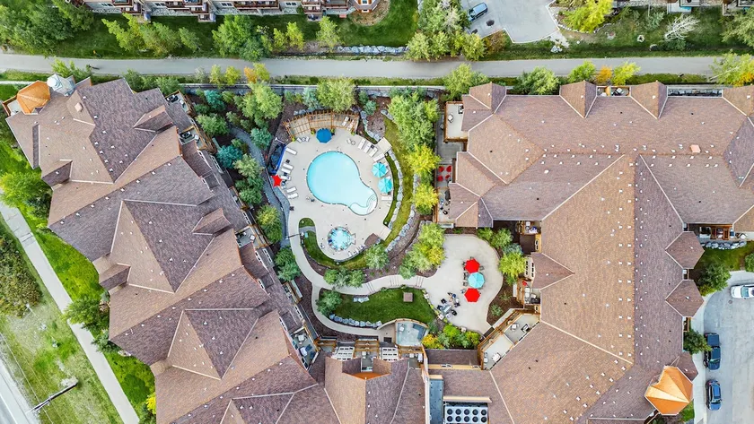 Stunning 1 Bedroom Condo | Heated Pool + Hot Tub - Image 1