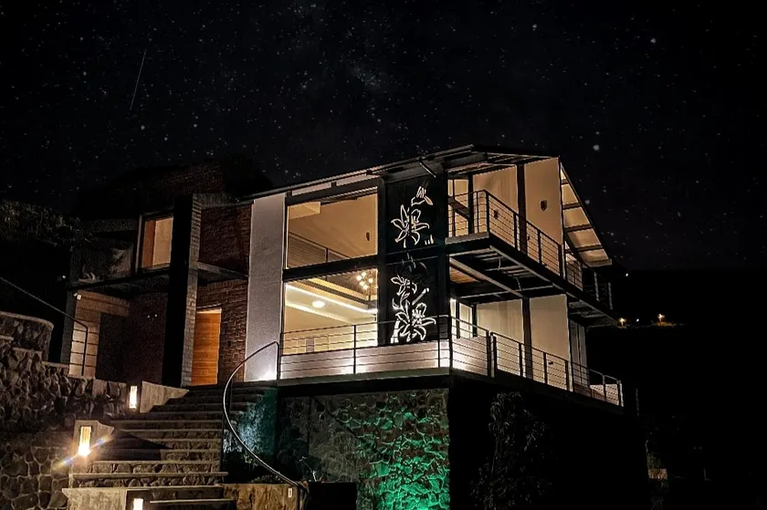 House overlooking the lake - Balcón Real #3 - Casa Colibrí - Image 1