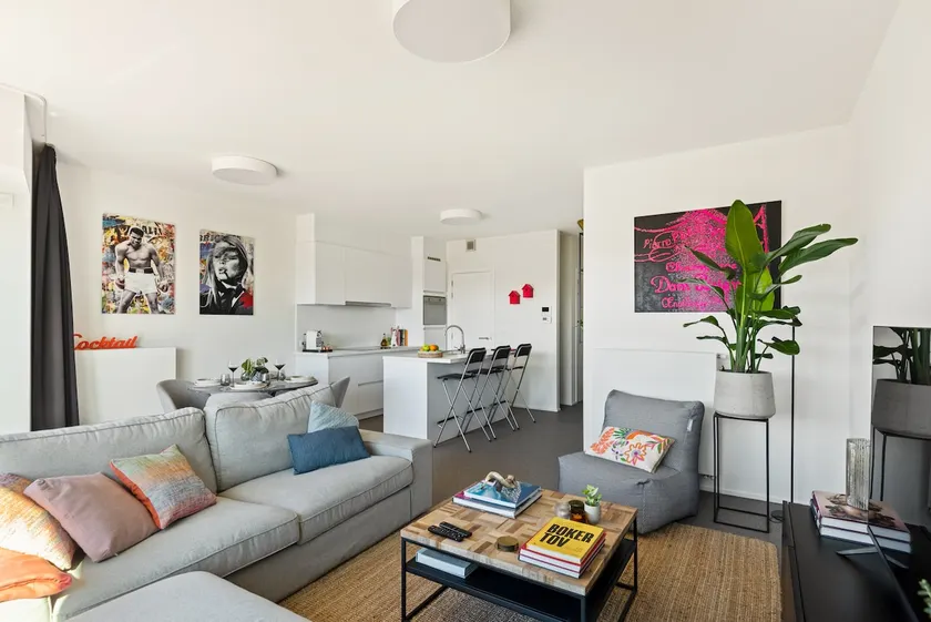 A-location apartment with frontal Scheldezicht - Image 1
