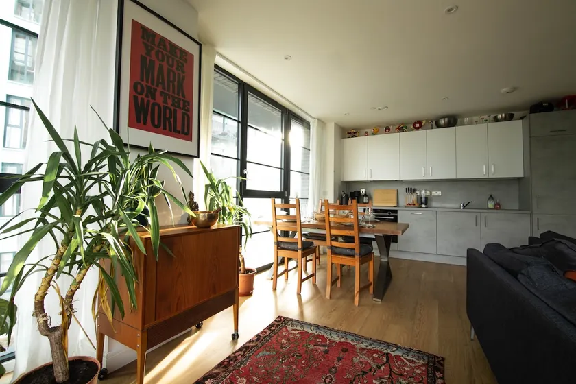 Spacious light two bedroom apartment hackney wick - Image 1