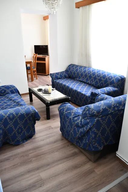 Sitos Home Spacious Family Home - Image 1