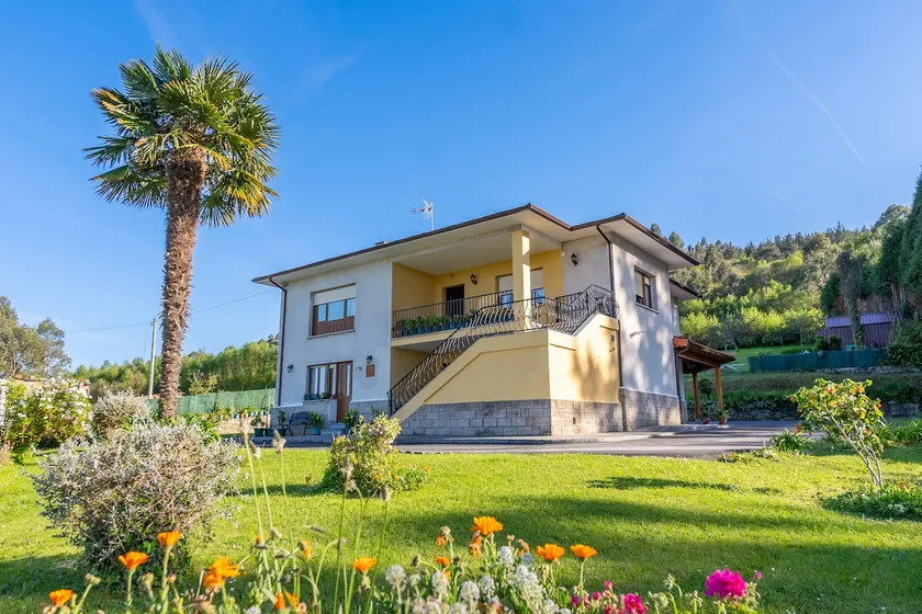 Delux apartment with ocean views! - Image 1
