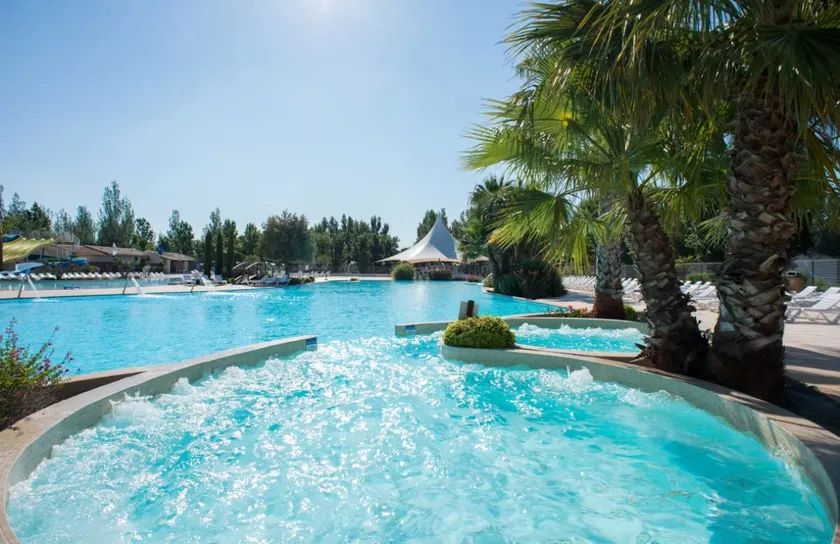 Mobile Home Camping 4* Heated Pool/Vias Beach - Image 1