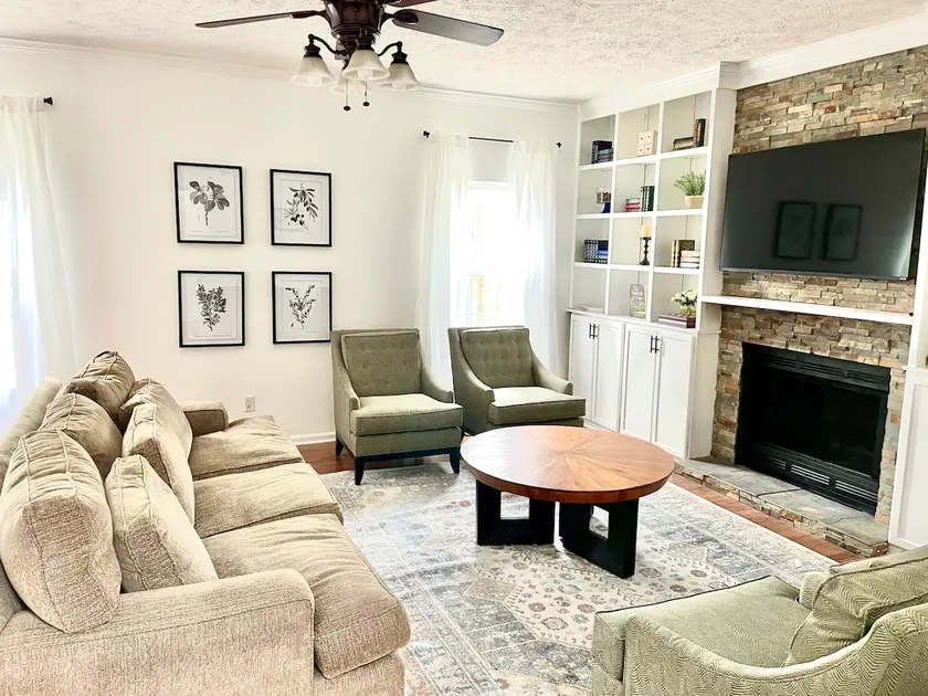 Spacious home minutes from downtown Nashville - Image 1