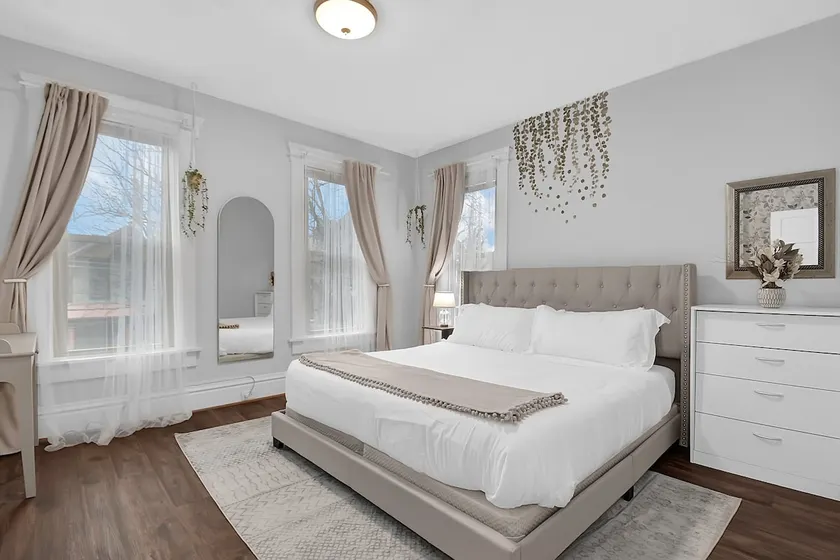 Magnolia Modern 1BR Near DT on Historic Street - Image 1