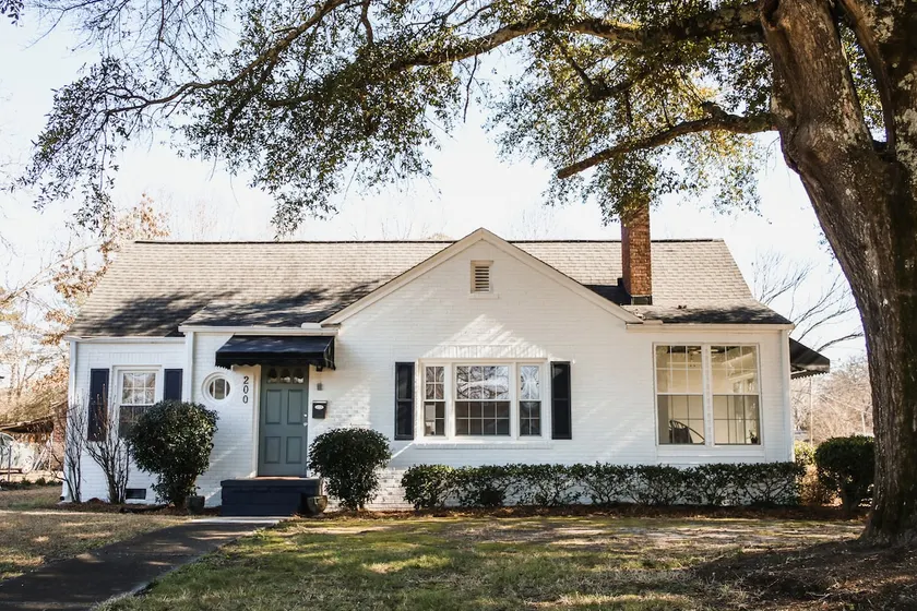 Lana’s Cottage - Image 1