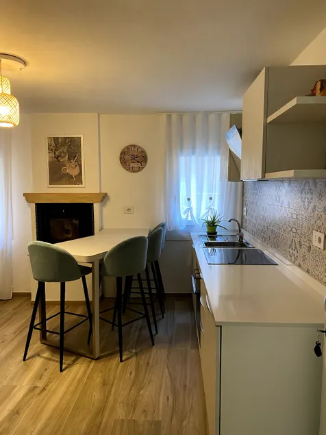 Vigo Flat - Image 1
