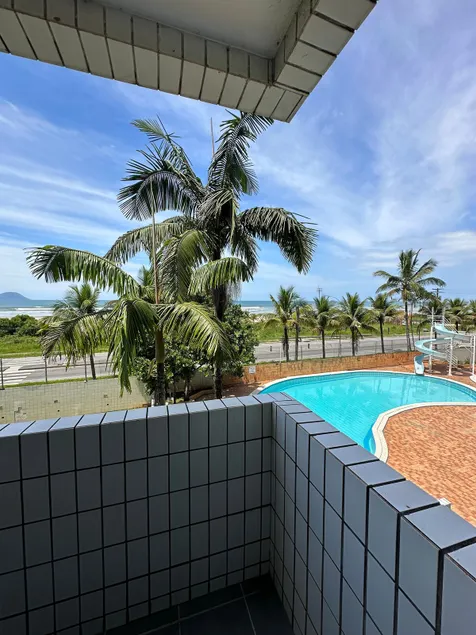 Apartment in front of the beach - Image 1