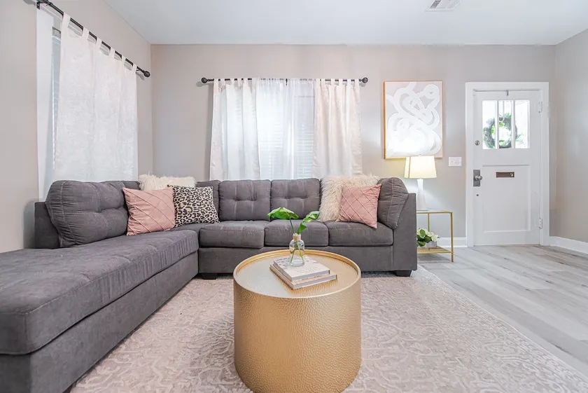 Glamorous Renovated Home in Historic Bryan - Image 1