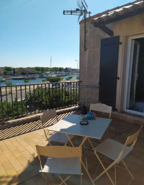 Apartment to share with friends or family - Image 1