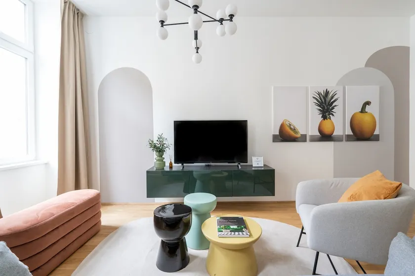 Elegant 1BR Suite, City Close by HM - Image 1
