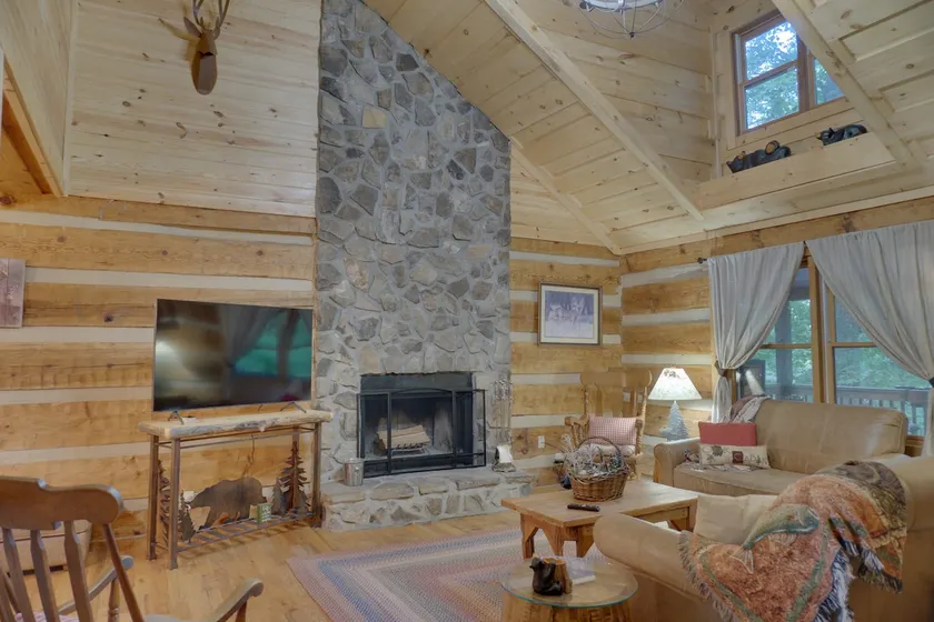 Cozy Cabin - Image 1
