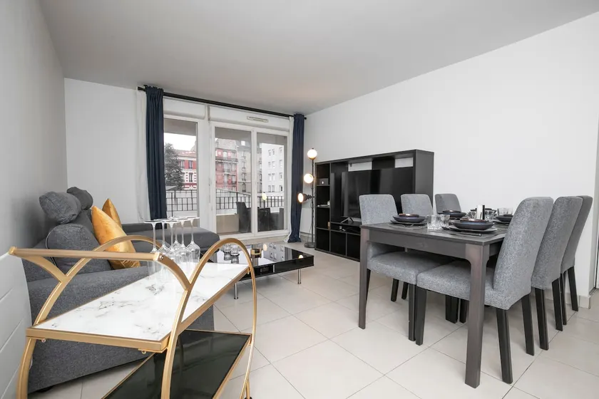 Modern Apartment • Porte de Paris • Stade de France - Image 1
