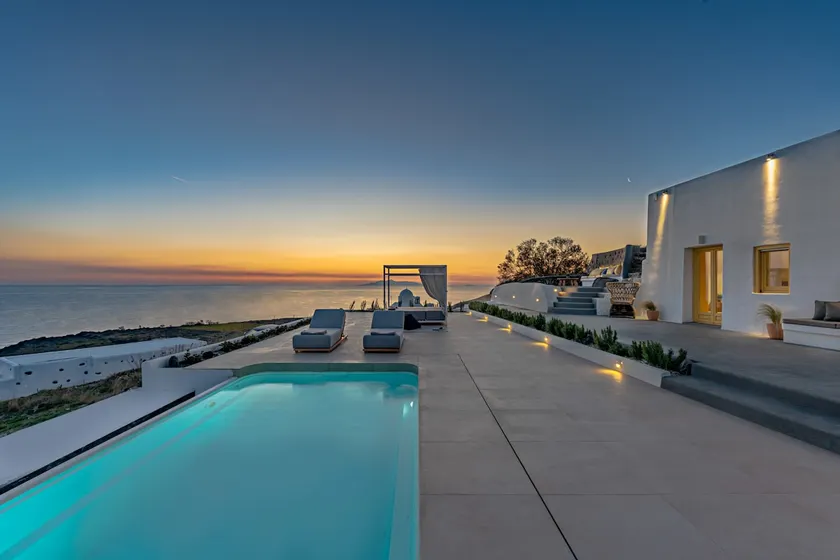Santorini's Rising Sun Private Villa - Image 1