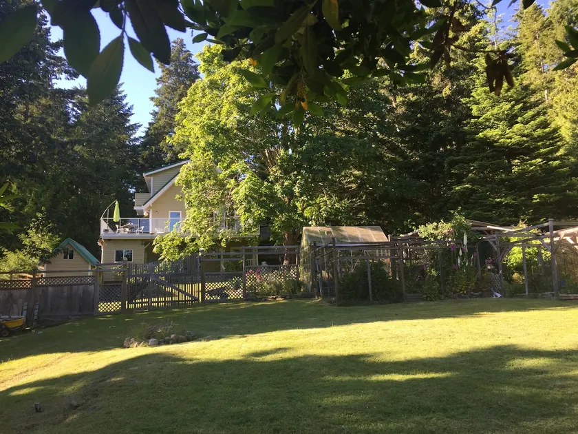 Garden Suite near Dinner Bay - Image 1