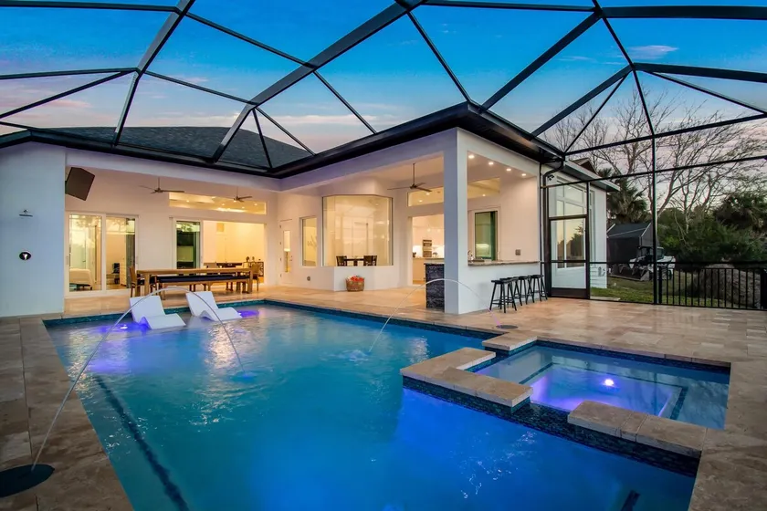 Luxury Canal-Front Home with Heated Pool Spa Bicycles - Image 1