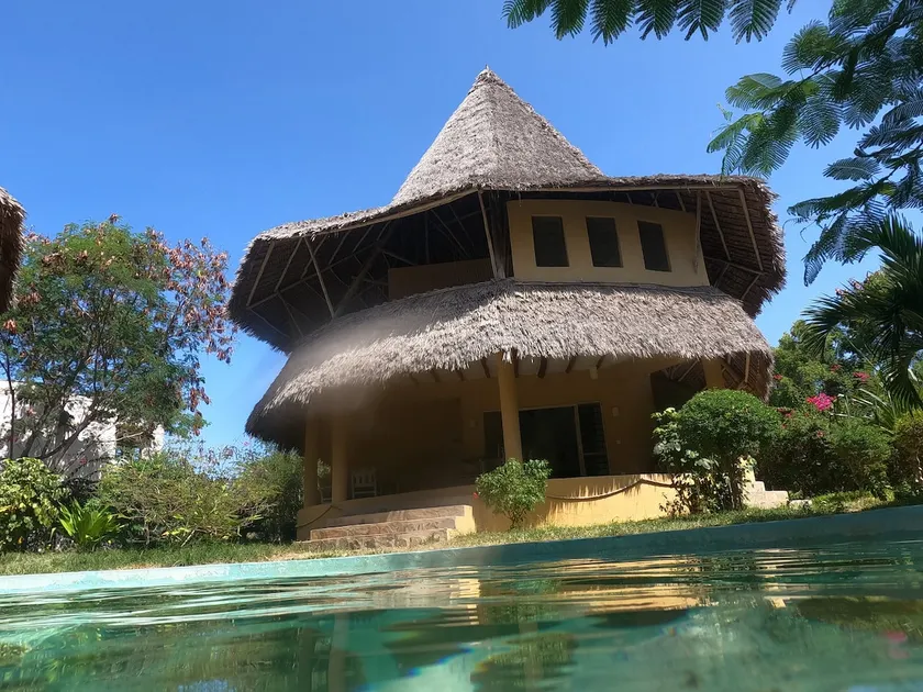 Traditional Swahili Cottage close to beach - Image 1