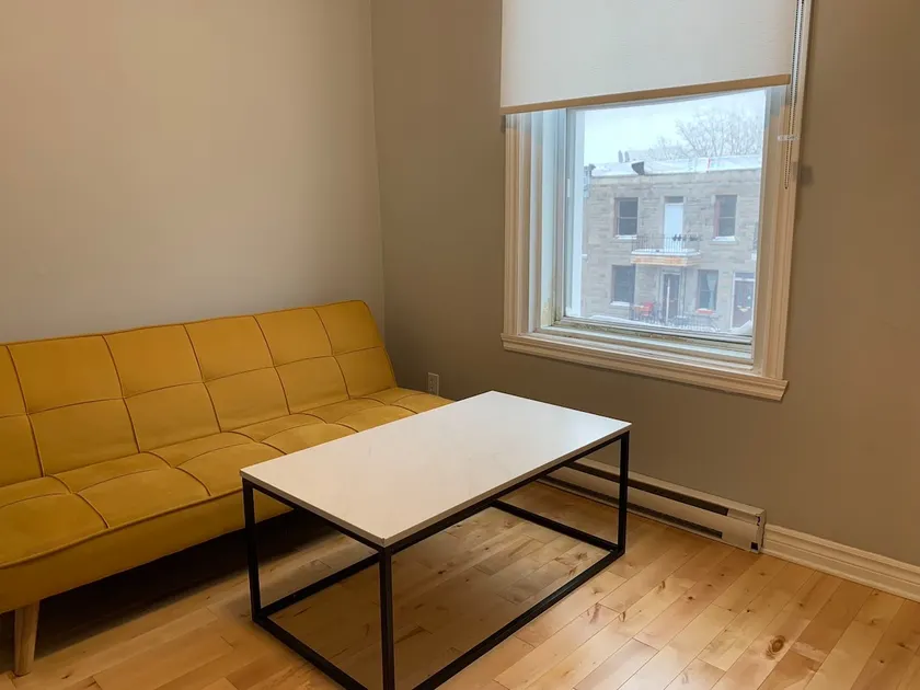 Entire 2bdr with a living room - Image 1