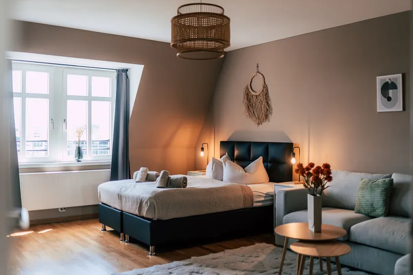 *Grand Rooftop* Large & luxurious with rooftop terrace - Image 1