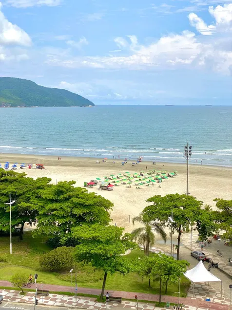 SHB - Modern and Sophisticated Beachfront - Image 1
