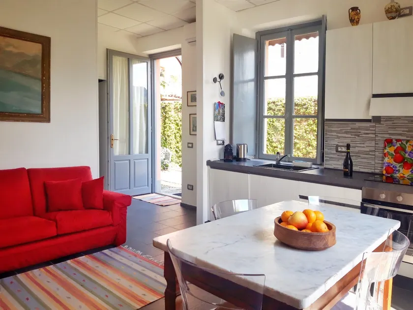 VILLA JOLIE 50m to the beach – bright and modern - Image 1