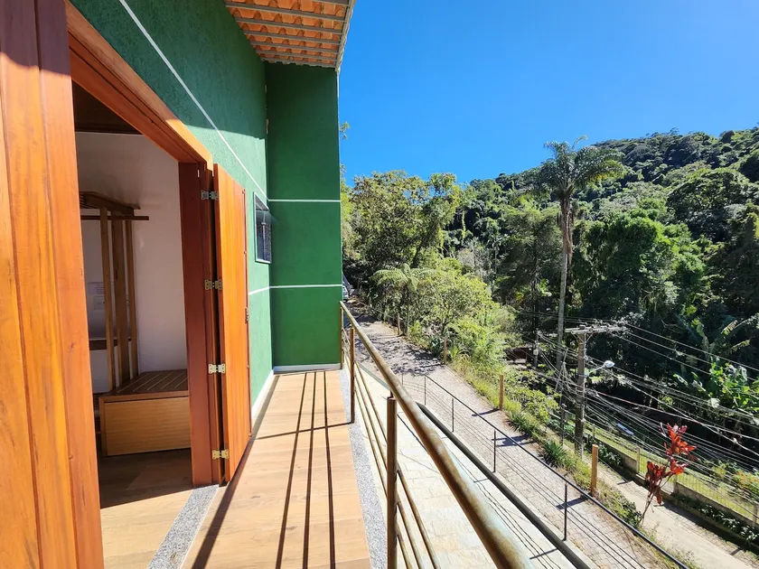 Mury Tênis Clube Chalet 02. - Image 1
