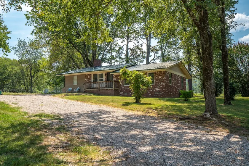 The Cozy Haven | Gazebo & Firepit | Pet Friendly! - Image 1
