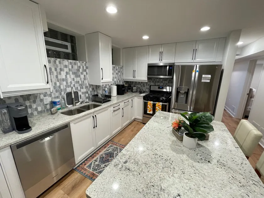 Oasis Luxe Suite—Steps from Mayo Clinic Hospital - Image 1