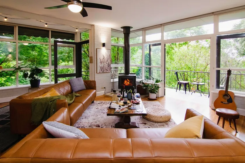 Quintessential Mountain Refuge in the Dandenongs - Image 1
