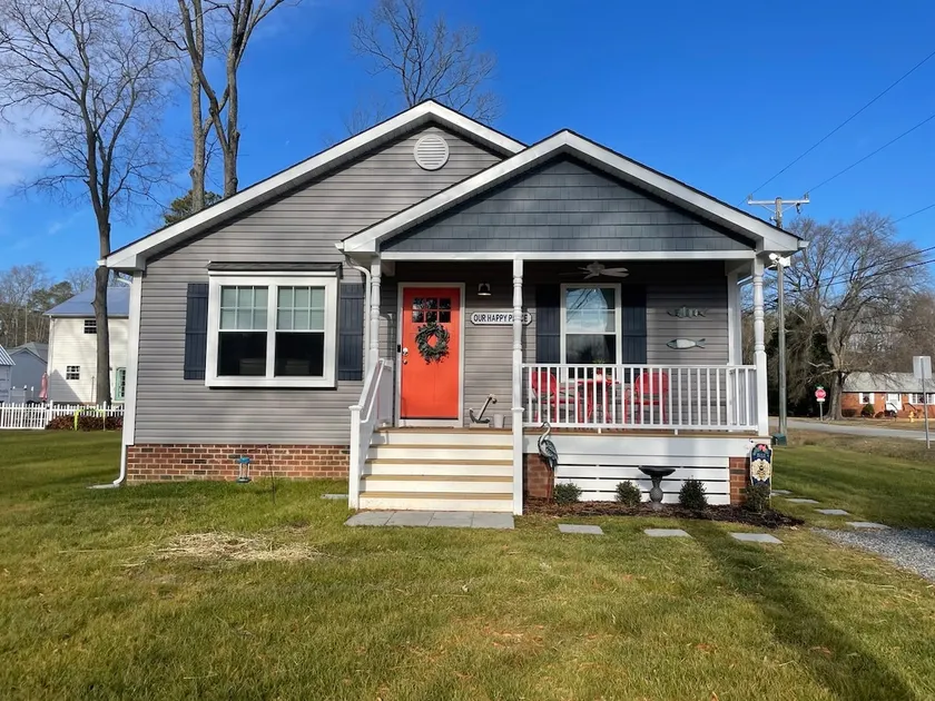 Our Happy Place in Colonial Beach - Image 1