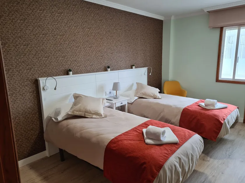 Padrón Suites in downtown Padrón, family apartment. - Image 1