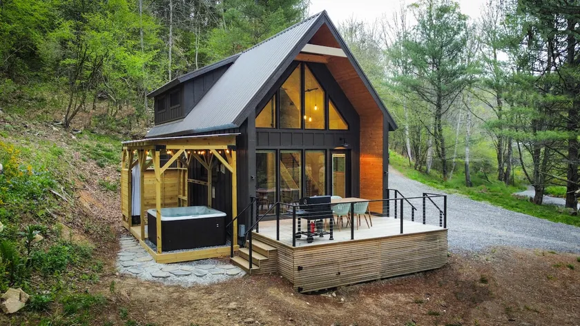 Cozy Creekside Cabin on 64 Private Acres - Image 1