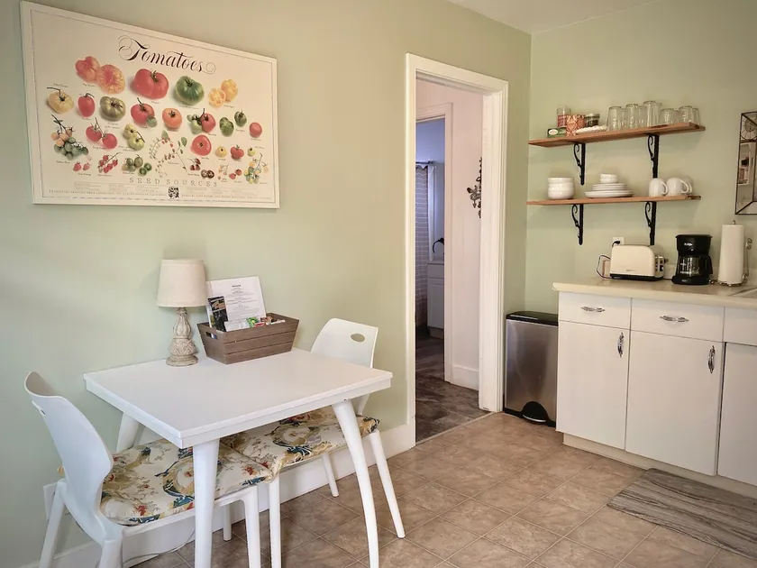 Super Convenient Micro-Apartment - Image 1